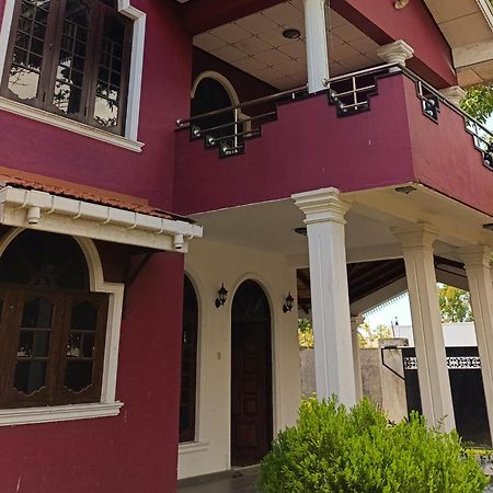 S And P Airport Transit Hostel And Villa 01 Negombo Buitenkant foto